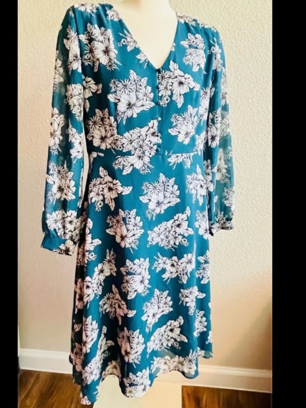 Ann Taylor Teal Floral V-Neck Long Sleeve Dress with White Floral Print
